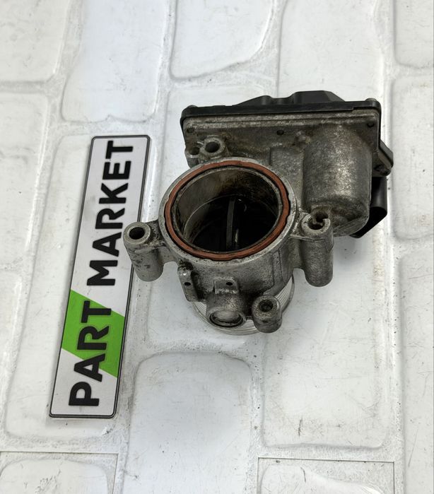 Дросел клапа AUDI 03L128063E