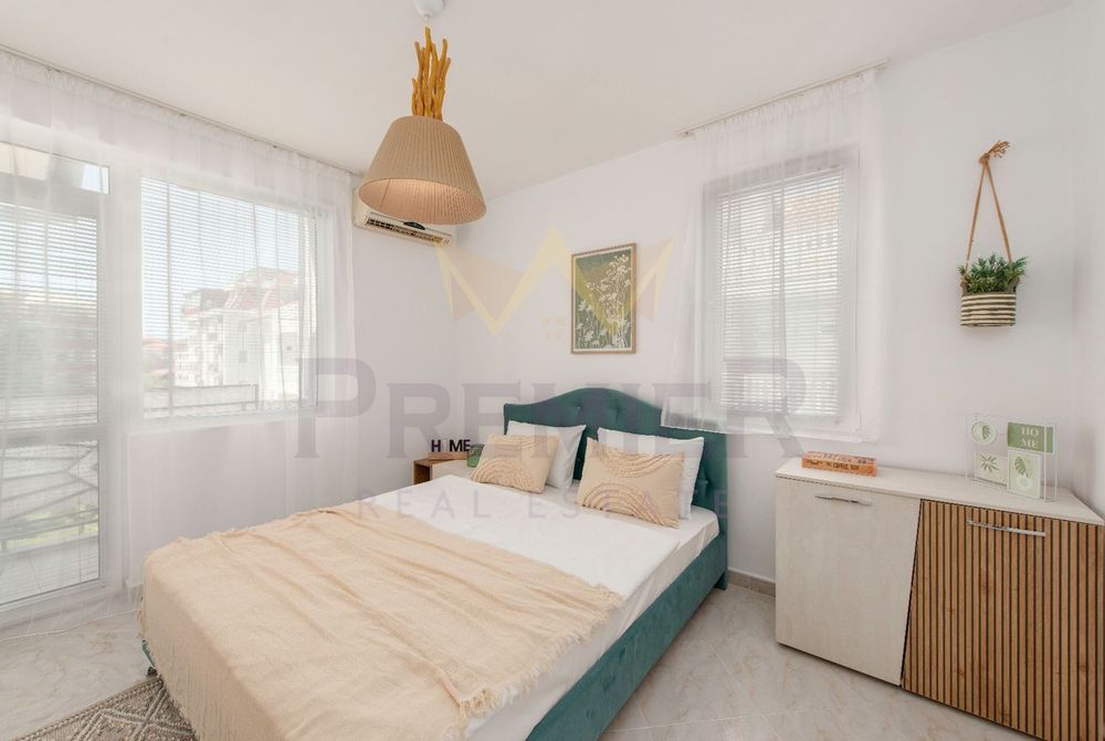 Продава се Тристаен апартамент в к.к. Слънчев бряг - 81 кв.м за 1210 €/кв.м - Снимка #8