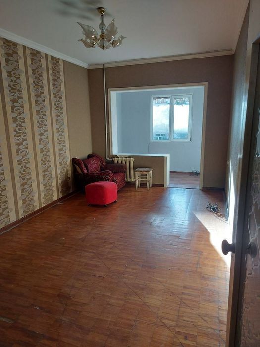 Продаются квартира 2/2/2 58 квм кирпичный дом