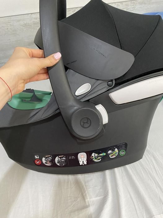 Стол за кола Cybex Aton