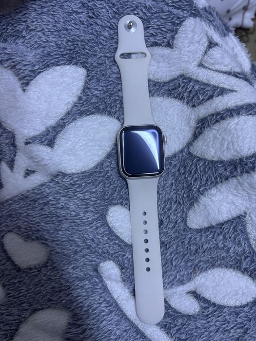 apple watch SE 3 40 мм