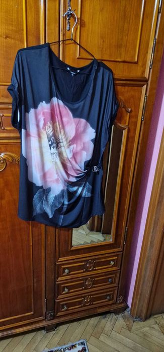 Bluză dama neagra cu flori