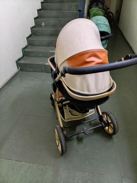 Продам коляску амели
