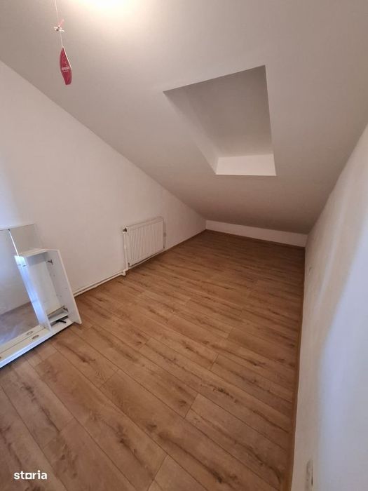 Inchiriez apart 4 camere Parneava - Str. Oituz ID :45325