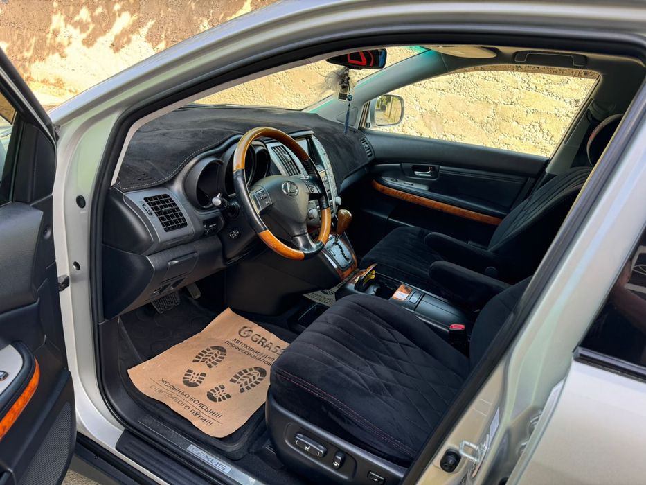 Срочно продам Лексус PX 350