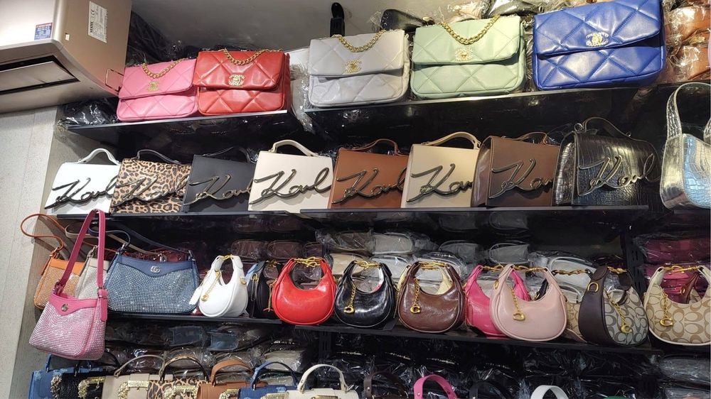 Vand en/Gros sau la bucata