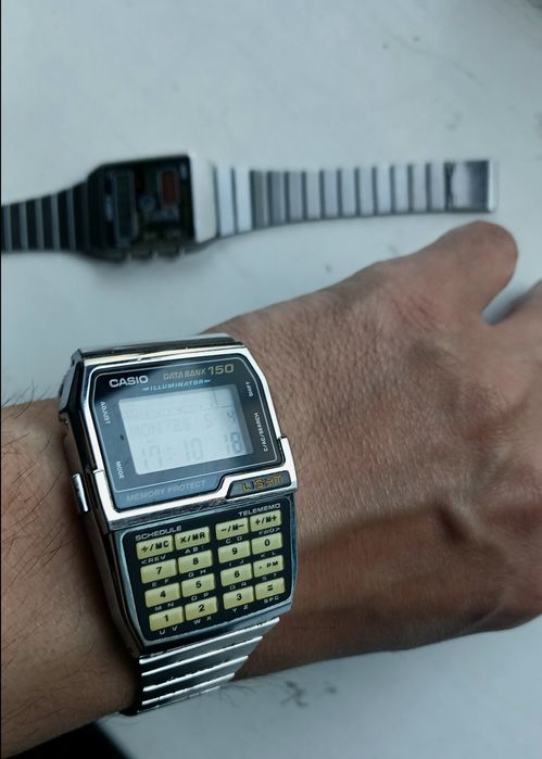 Продам casio часы редкие 2 модели