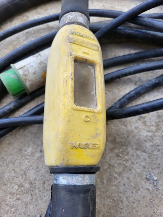 Vibrator    beton