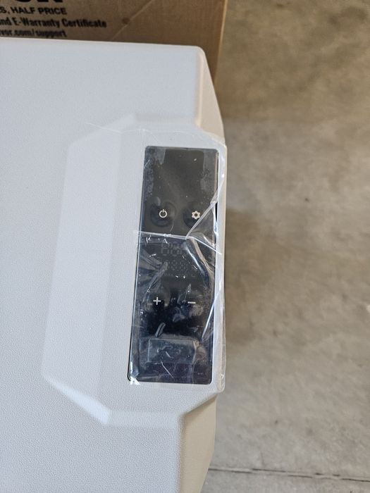 Компресорен хладилник-фризер за къмпинг