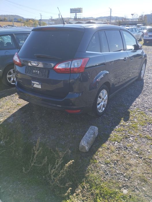 ford c max 7 locuri