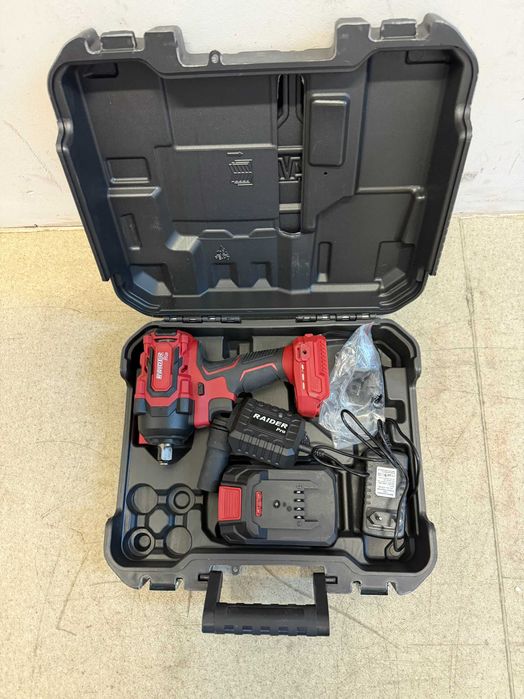 R20 Гайковерт безчетков 1/2" 550Nm куфар 4Ah /Бормашина ударна безч.