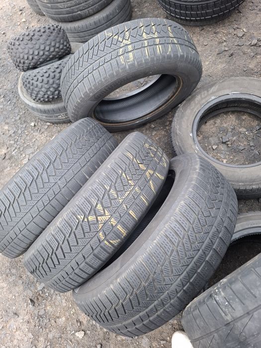 Vand 1 sau 2 sau 4 anvelope 215 65 17 continental de iarna dot 2019