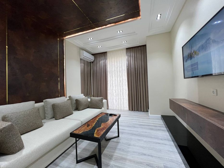 Мебель на заказ хайтек нео классика Кухня