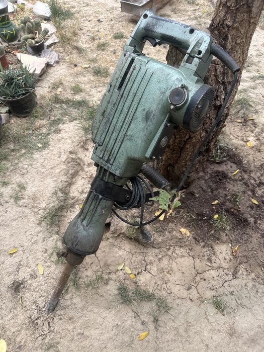 Перфоратор отбойный молоток