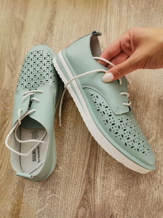 Обувки на дупки, естествена кожа