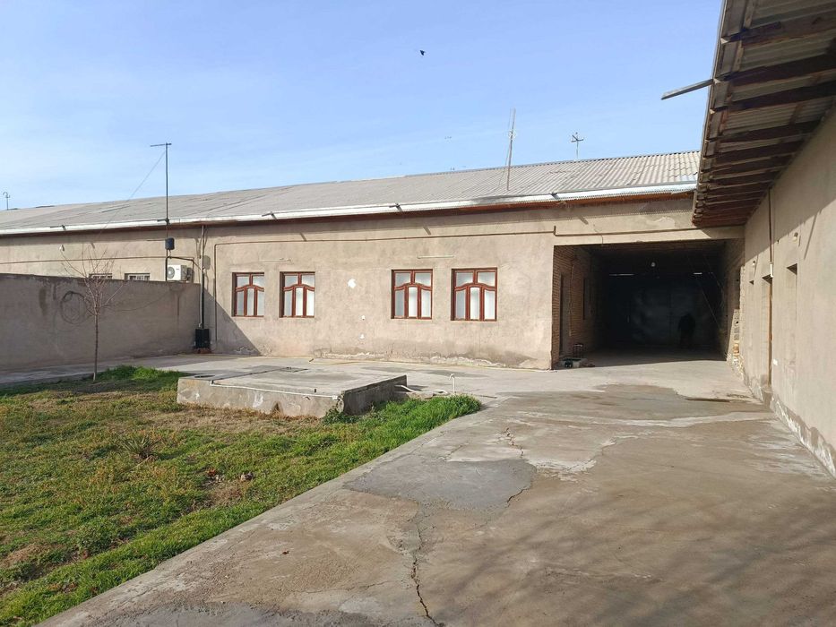 Карши шахридан Ховли СРОЧНО сотилади, 8 соток.