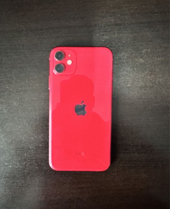 Iphone 11 rosu 128gb