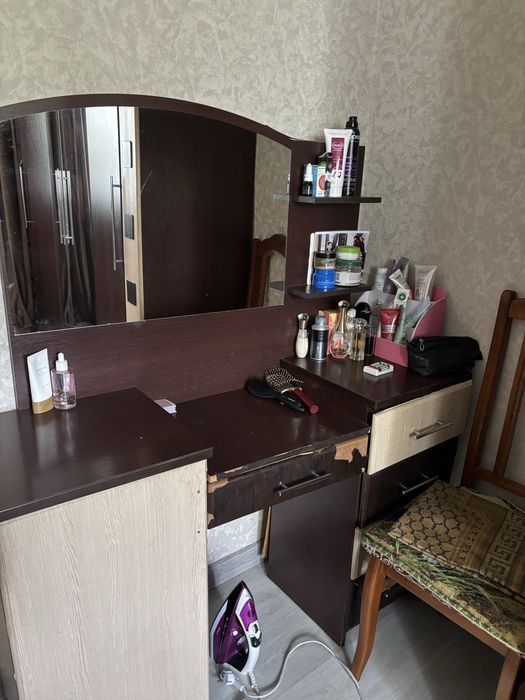Спальный гарнитур