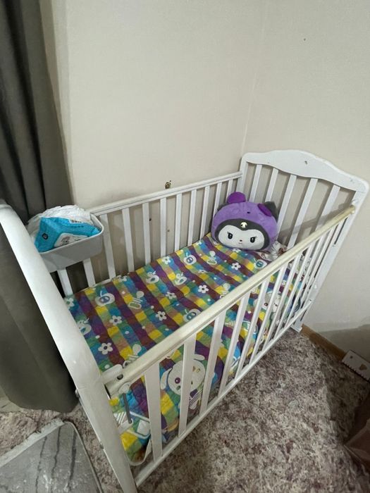 Детская кровать с матрасом