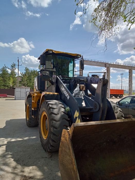 Продам франтальный погрущик