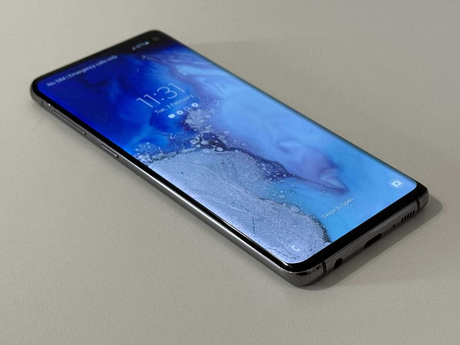 Бартер! Samsung Galaxy S10 Prism Black (Черен)