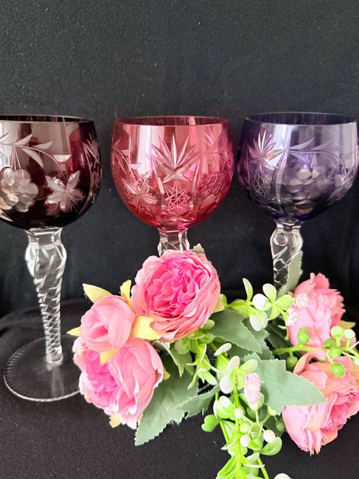 Чаша за вино от немски цветен оловен кристал (Bleikristall)