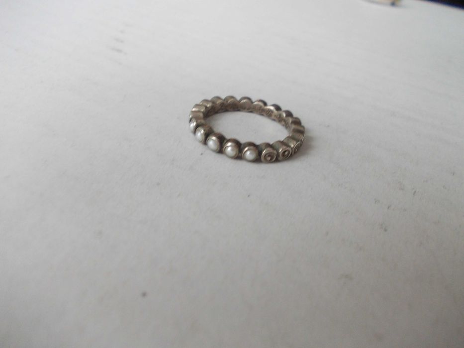 Inel vechi din argint cu 5 perle