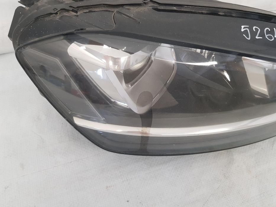 Far dreapta Xenon VW Golf 7 dupa 2013