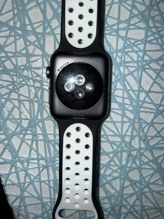 Продам Apple watch 2 series