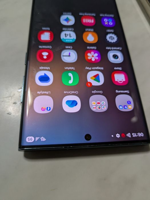 Samsung s22 Ultra -128 GB -12 GB RAM
