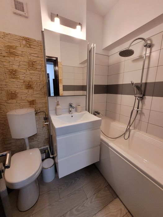 Apartament 2 camere de inchiriat la Casa de Cultura