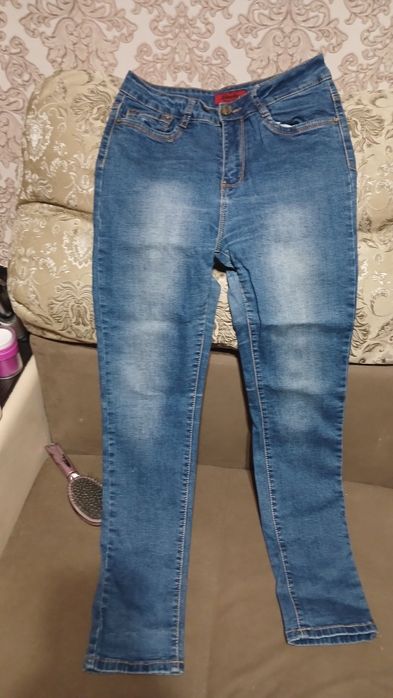 Джинсы синие 46 размер