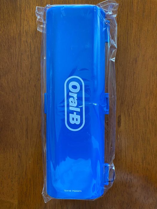 Oral-B  Vitality Sensi Ultra thin + travel case