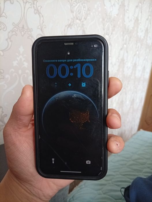 Айфон 11 128гб..