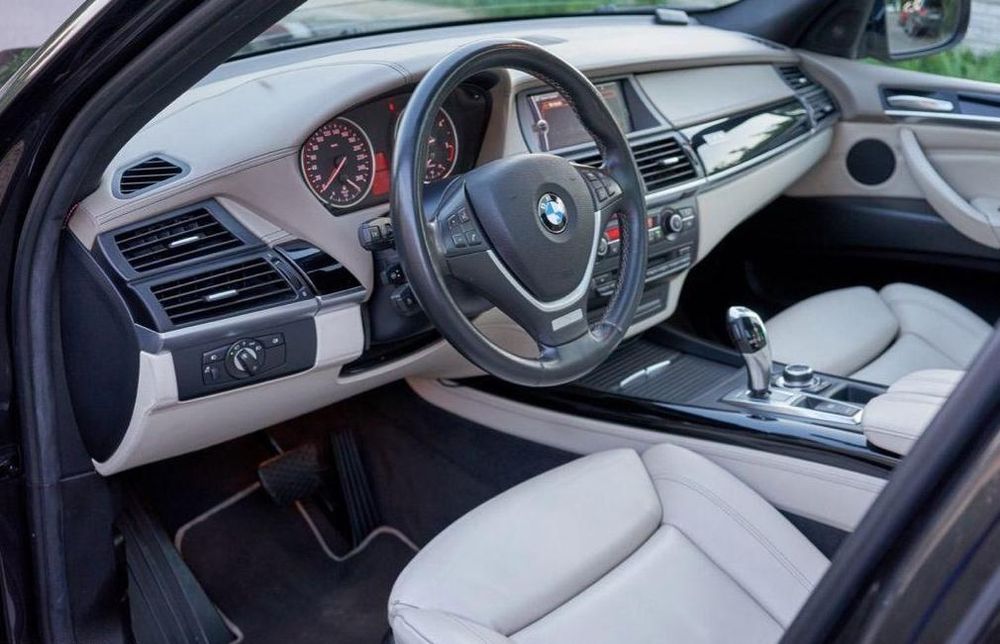 BMW X5 E70 xDrive35d 286 CP – 10 Years Edition 372/500 – BMW Individual – 350 CP