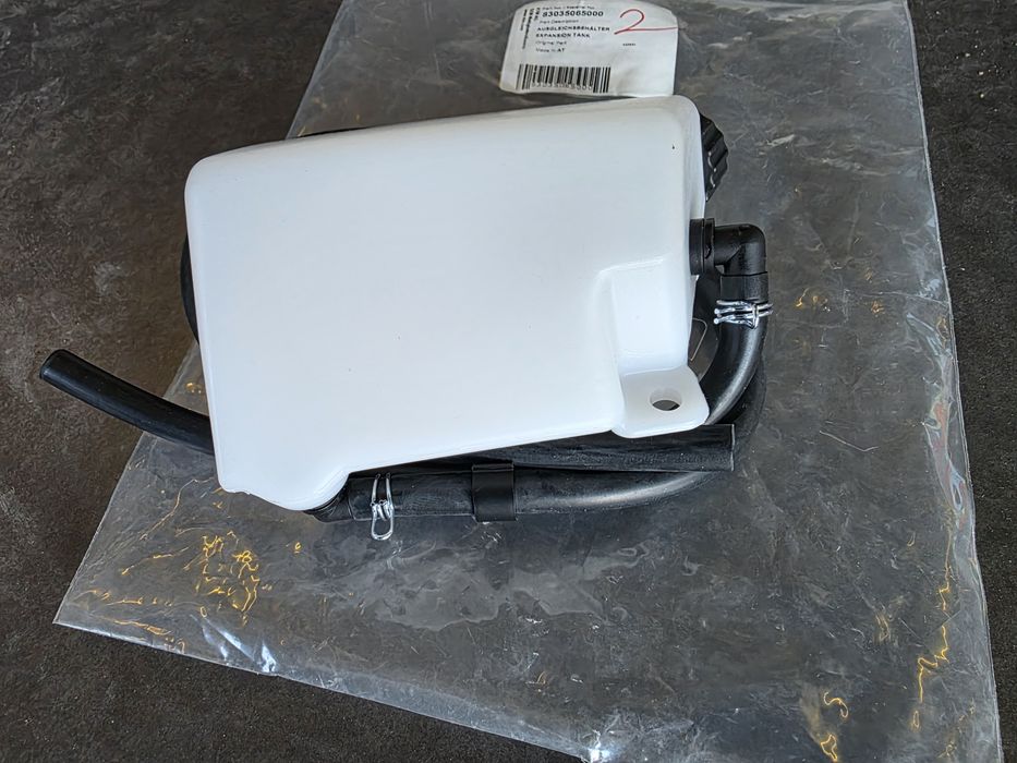 НОВО Казанче Резервоар за Антифриз за KTM 525 SX450 525XC ATV 505