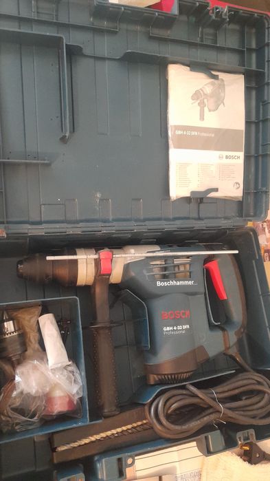 Перфоратор  BOSCH