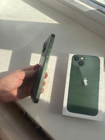 Продам iphone 13