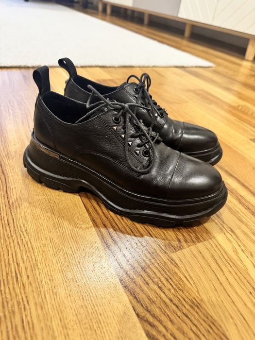 Лоферы кожаные женские