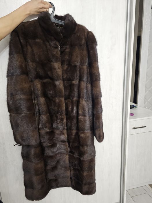 Продам норковую шубу