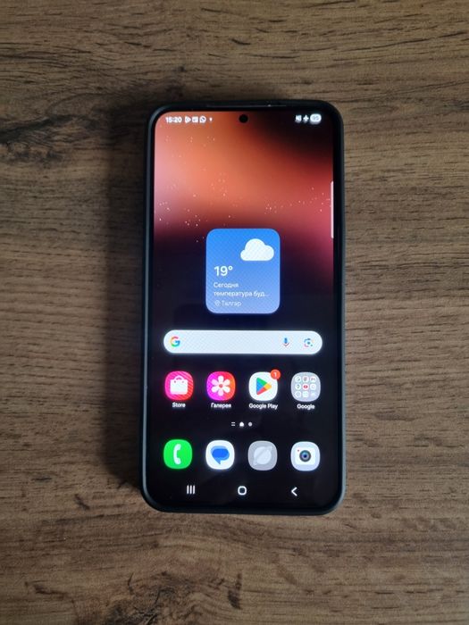 Samsung S22 Plus (8/256гб)