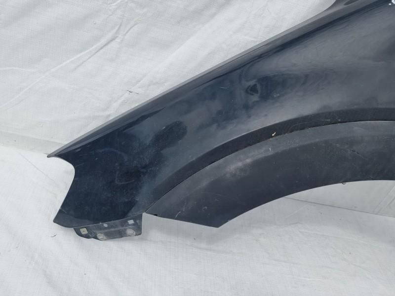 Aripa fata stanga Chevrolet Captiva C100, C140 SUV culoare neagra