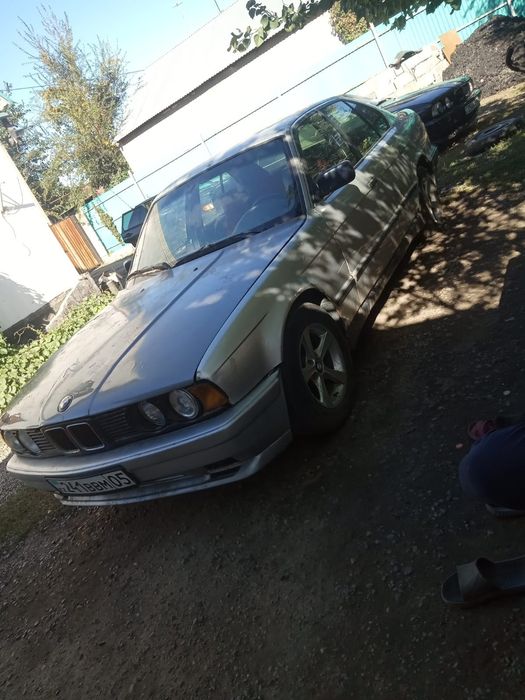 Продам  БМВ Е 34