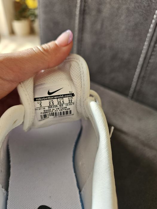 NIKE AIR MAX 35 /22см
Nike Air Max Thea
Nike Air Max Thea