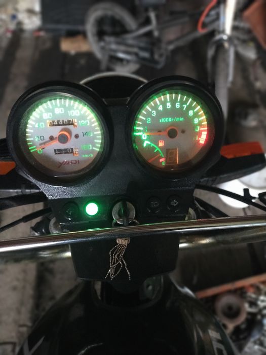 Продам мотоцикл 200куб