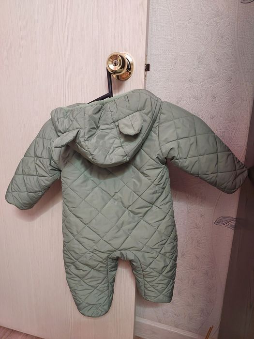 Детские вещи и комбинезоны