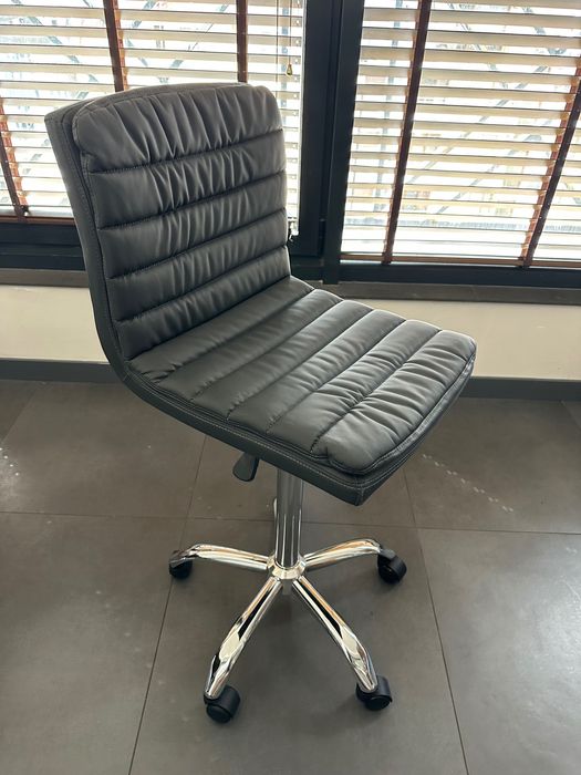 Висок Стол на колелца King с 2г гаранция и безплатна доставка до офис