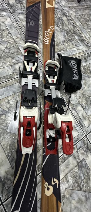 De inchiriat Schi de tura Fisher si K2