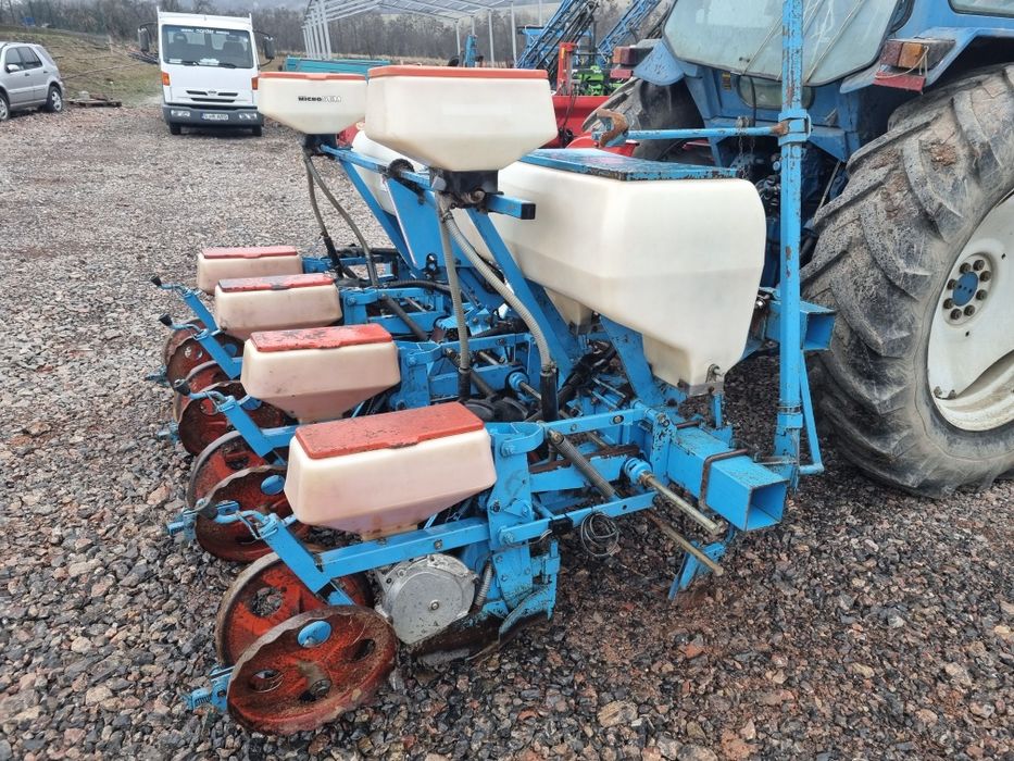 Semanatoare Porumb Monosem PNU 4 sire