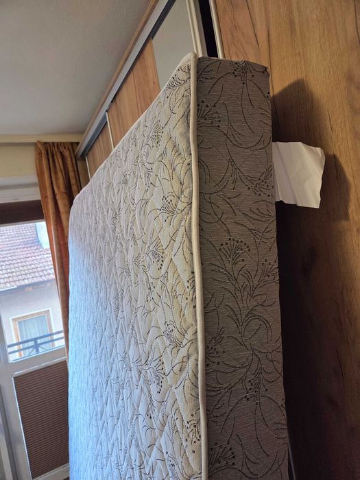 Матрак Бонел с Пружини 180/200